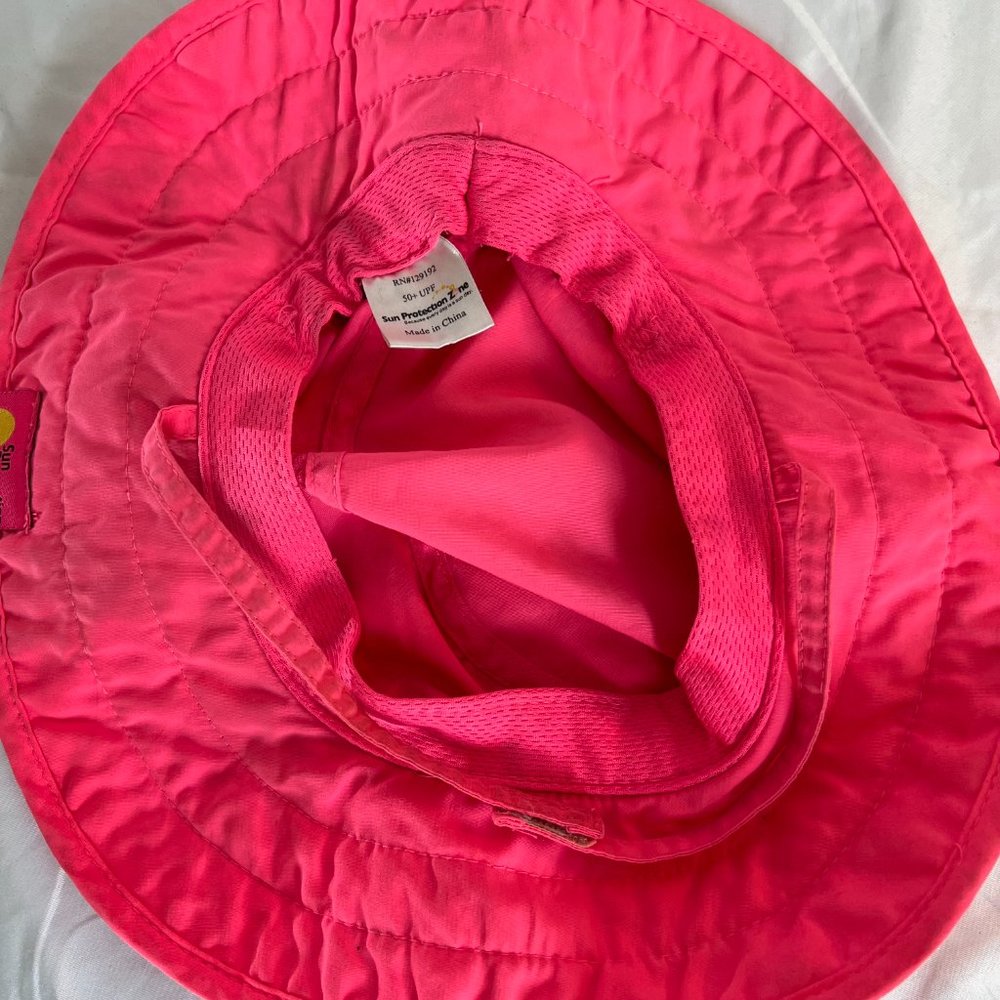 Sun Protection Zone Bucket Sun Hat with Chin Strap Vents and Adjustable Sizing - Picture 3 of 5